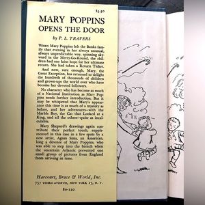 Mary Poppins by P.L. Trav | Accents | Rare Vintage 943 Mary Poppins ...